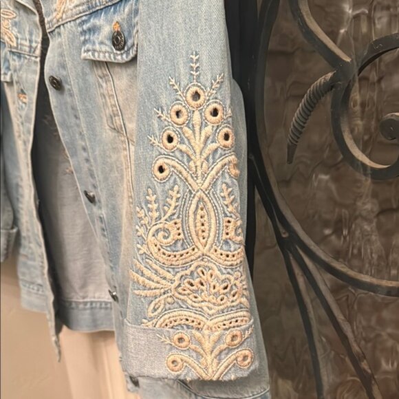 Johnny Was Blue Lace Jean Jacket - Picture 5 of 12